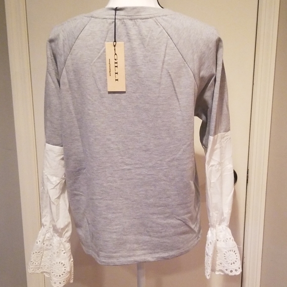 Top with bell lace sleeves - Picture 6 of 8